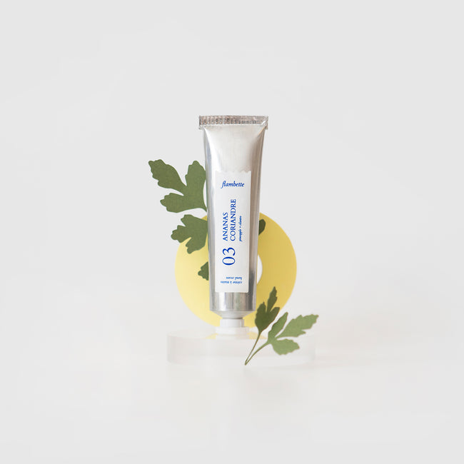 tube de crème à mains hydratante ananas coriandre