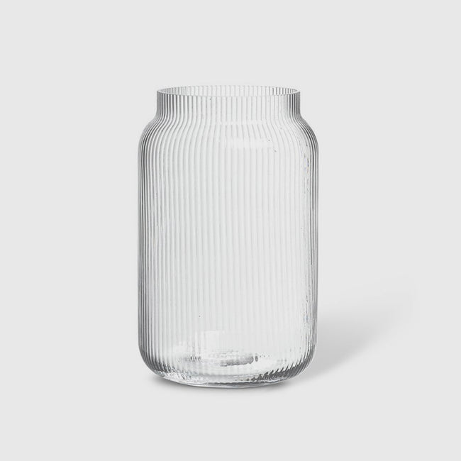 Vase nervuré