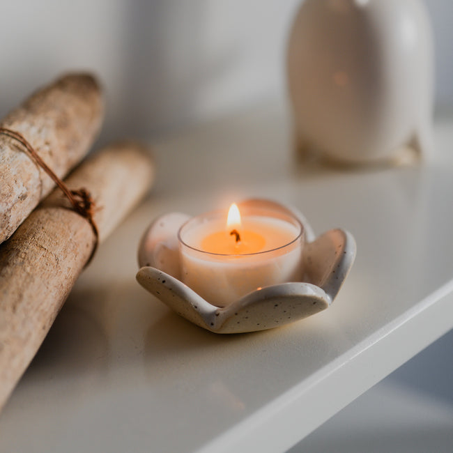 Porte-lampion floral en céramique